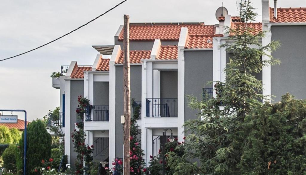 Limni Hotel Fanarion Exterior photo